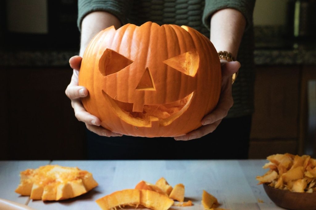 Top Pumpkin Carving Tips to Come Out of Halloween 2023