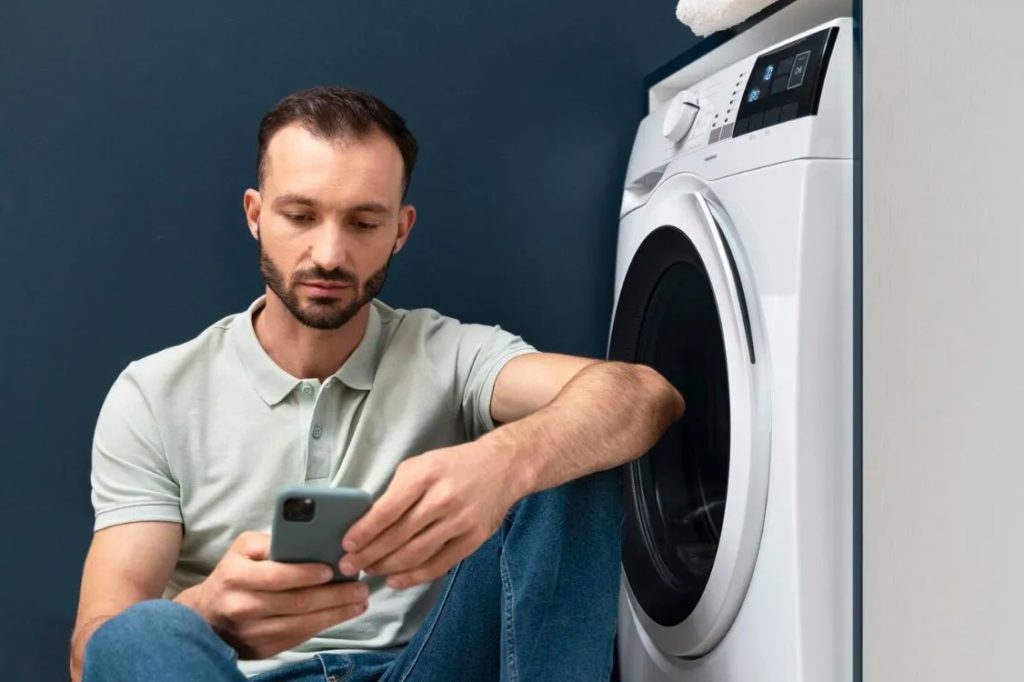 Expert Explains Real Reason Why Your Washing Machine’s Last Minute Feels Like Eternity